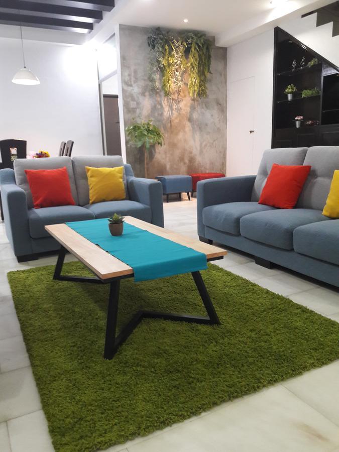 Jb Homestay Bukit Indah Wifi Ciq Mall Legoland Free Parking Johor Bahru Buitenkant foto